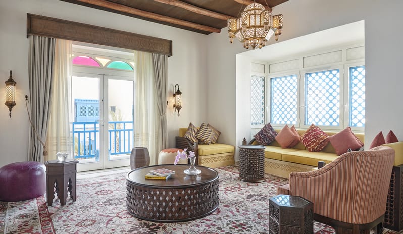 Hilton Salwa - Arabian Villa - Living Room
